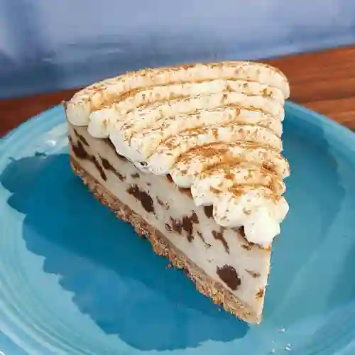 Cinnamon Roll Cheesecake